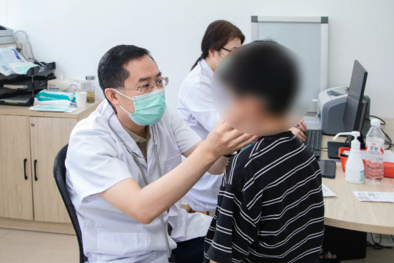 喜迎开学 助童成长——8月31日，上海儿科专家来院义诊