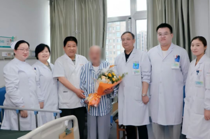 永鼎文化丨佳节念师恩，慰问暖人心——苏州永鼎医院致敬“中国好人”杨自中